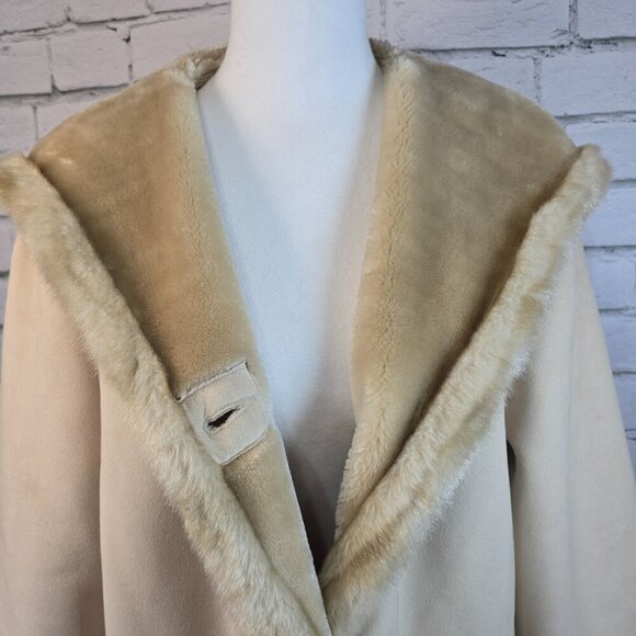 WOMENS JONES NEW YORK FAUX SUEDE COAT FAUX FUR LINING TAN SIZE MEDIUM EUC - Picture 6 of 11